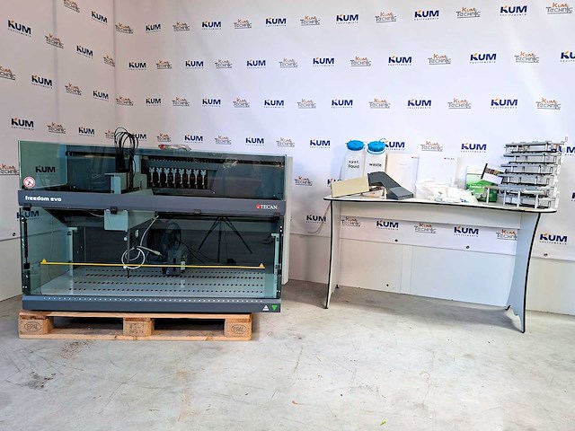Tecan - 150 evo-2 - diverse laboratoriumapparatuur - 2011 - afbeelding 1 van  6