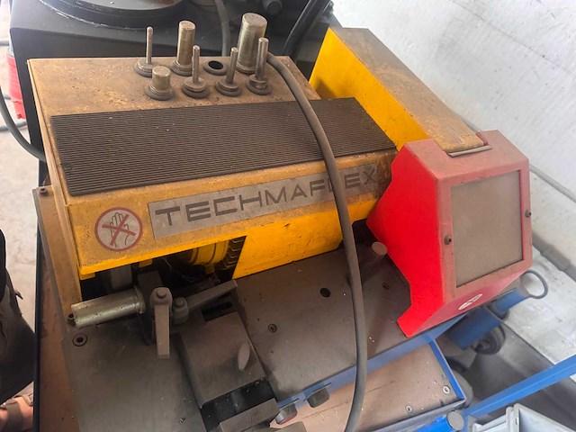 Techmaflex slangen zaag-,snijmachine - afbeelding 1 van  1
