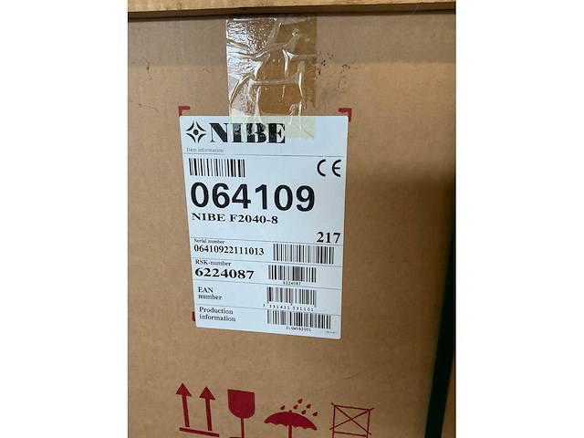 Technical unit with water boiler, electrical, solar panel connection - afbeelding 2 van  15