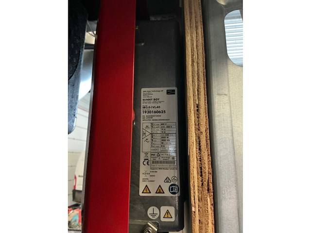 Technical unit with water boiler, electrical, solar panel connection - afbeelding 7 van  15