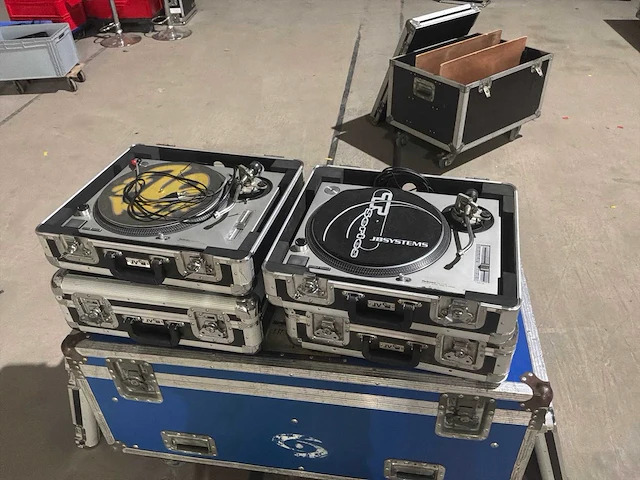 Technics - sl 1200mk2 - cd- & platenspeler (2x) - afbeelding 1 van  5