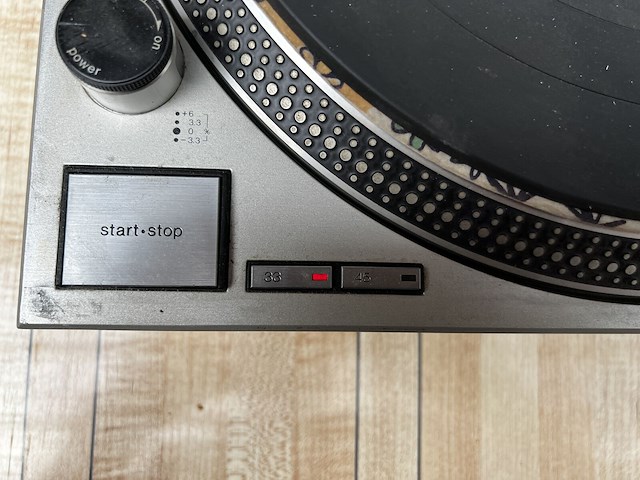 Technics 1200mk2 platenspeler - afbeelding 5 van  7