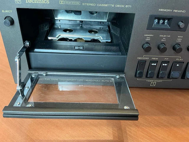 Technics 671 stereo cassette deck - afbeelding 6 van  7