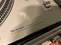 Technics sl1200 mk2 platenspeler - afbeelding 3 van  6