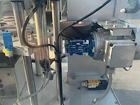 Techniplast automatische draaipotvullings-/verpakkingsmachine techniplast – automatische draaipotvullings- en verpakkingsmachine – yoghurt / voedingsproducten – roestvrij staal - afbeelding 21 van  22