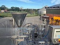 Techniplast automatische draaipotvullings-/verpakkingsmachine techniplast – automatische draaipotvullings- en verpakkingsmachine – yoghurt / voedingsproducten – roestvrij staal - afbeelding 17 van  22