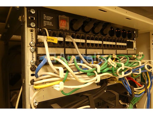 Technisch kabinet en inhoud - afbeelding 1 van  10