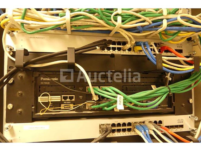 Technisch kabinet en inhoud - afbeelding 3 van  10