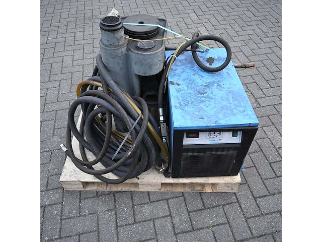 Technofluid - vt 130 - luchtcompressor - afbeelding 1 van  8