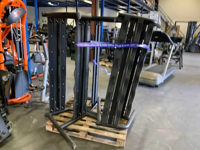 Technogym 3x 6 pair rekken krachtstation - afbeelding 4 van  4