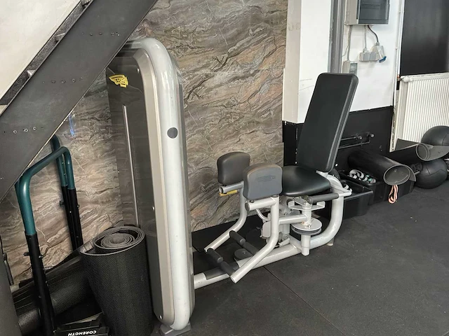 Technogym abductor andere krachttrainingsapparatuur - afbeelding 3 van  5