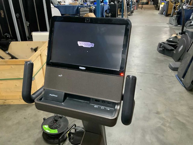 Technogym artis recline unity 2 home trainer - afbeelding 6 van  6