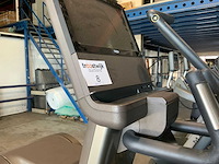 Technogym artis synchro unity crosstrainer - afbeelding 3 van  5