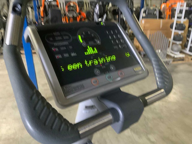 Technogym classic bike 700 led home trainer - afbeelding 4 van  5