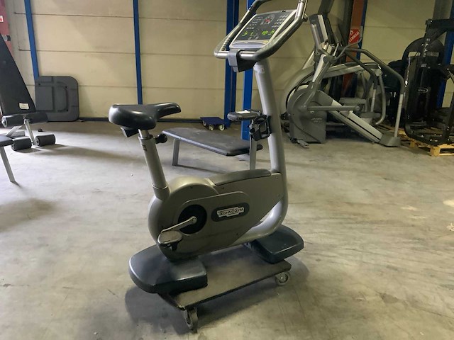 Technogym classic bike 700 led home trainer - afbeelding 4 van  4
