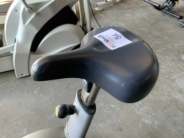 Technogym classic bike 700 led home trainer - afbeelding 5 van  5