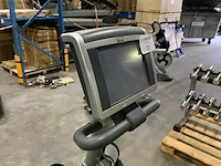 Technogym classic recline 700e tv home trainer - afbeelding 2 van  5