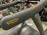 Technogym classic run 700ie tv loopband - afbeelding 4 van  6