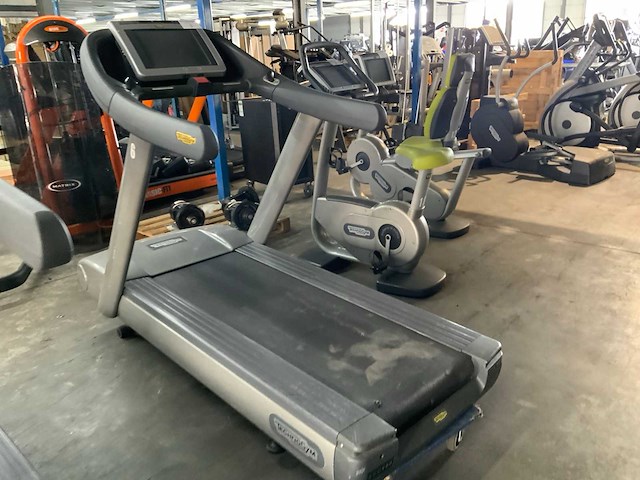 Technogym classic run 700ie tv loopband - afbeelding 5 van  5