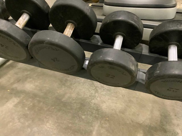 Technogym diversen dumbells krachtstation - afbeelding 4 van  5