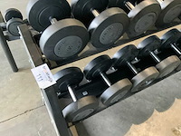 Technogym dumbbell 18 t/m 36kg 2x 26kg krachtstation - afbeelding 2 van  9