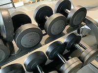 Technogym dumbbell 18 t/m 36kg 2x 26kg krachtstation - afbeelding 9 van  9