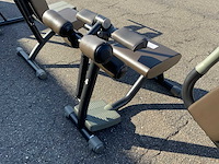 Technogym easyfit armcurl en extensie krachtstation - afbeelding 3 van  3