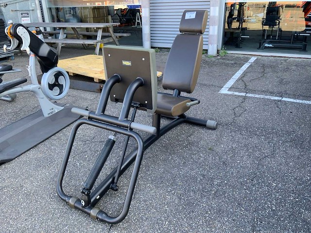 Technogym easyfit legpress krachtstation - afbeelding 2 van  5