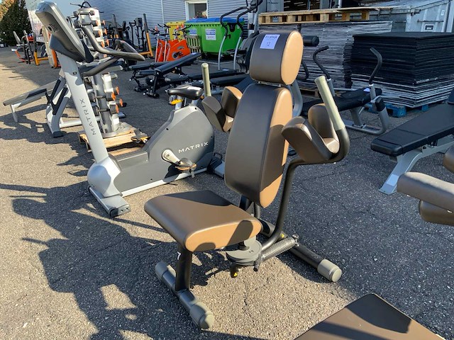 Technogym easyfit pectoral fly krachtstation - afbeelding 1 van  4