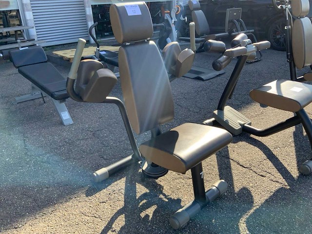 Technogym easyfit pectoral fly krachtstation - afbeelding 4 van  5