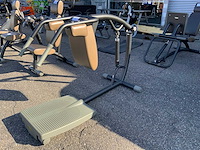 Technogym easyfit squat apparaat krachtstation - afbeelding 2 van  4