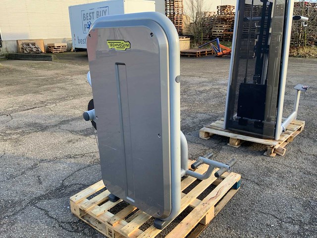 Technogym element abdominal crunch krachtstation - afbeelding 6 van  6
