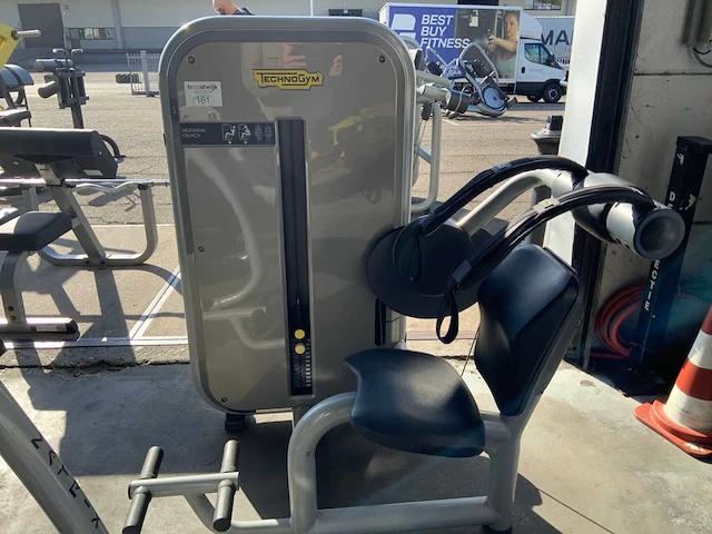 Technogym element abdominal crunch krachtstation - afbeelding 5 van  5