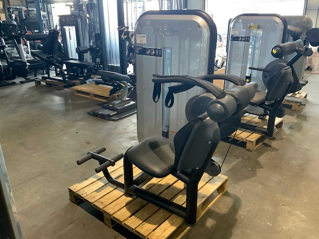 Technogym element abdominal krachtstation - afbeelding 1 van  4