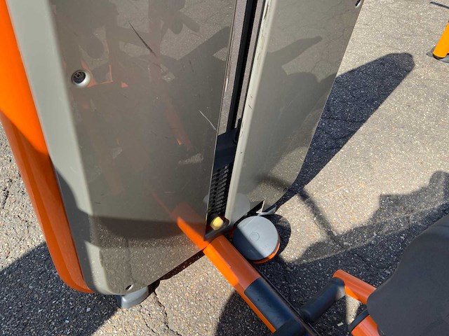 Technogym element abductor krachtstation - afbeelding 4 van  6