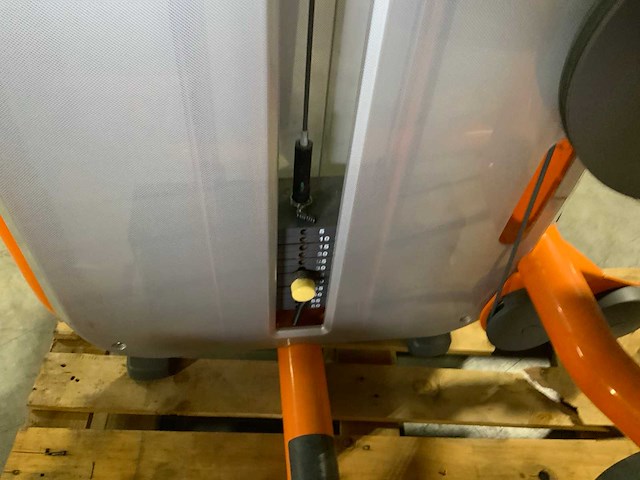Technogym element abominal krachtstation - afbeelding 3 van  5