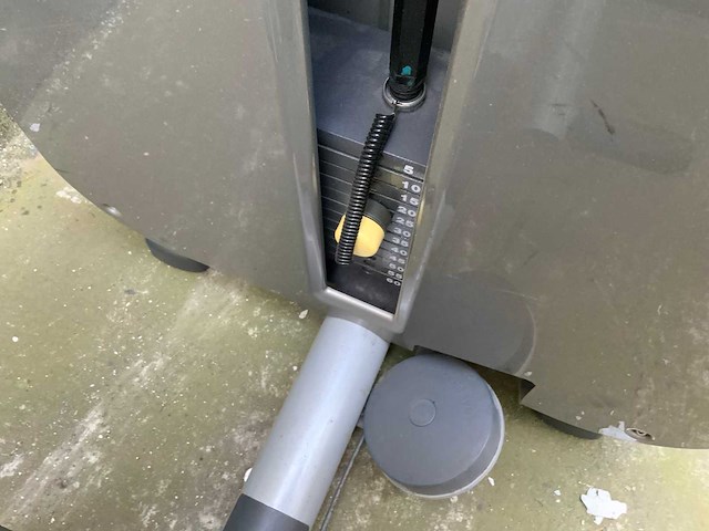 Technogym element adductie machine krachtstation - afbeelding 5 van  6