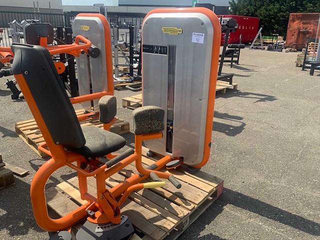 Technogym element adductor krachtstation - afbeelding 1 van  5