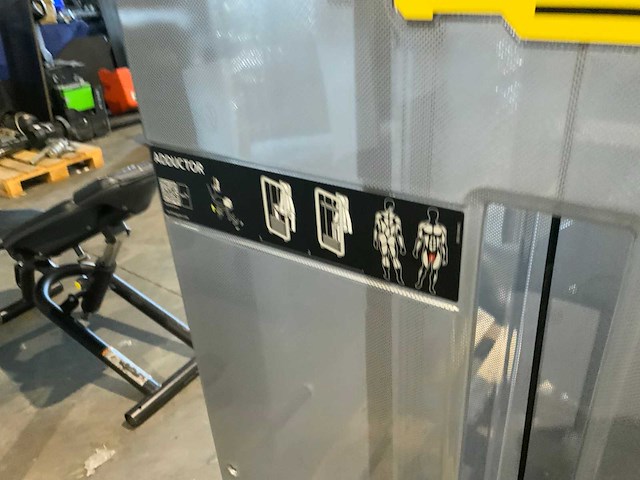 Technogym element adductor krachtstation - afbeelding 3 van  4