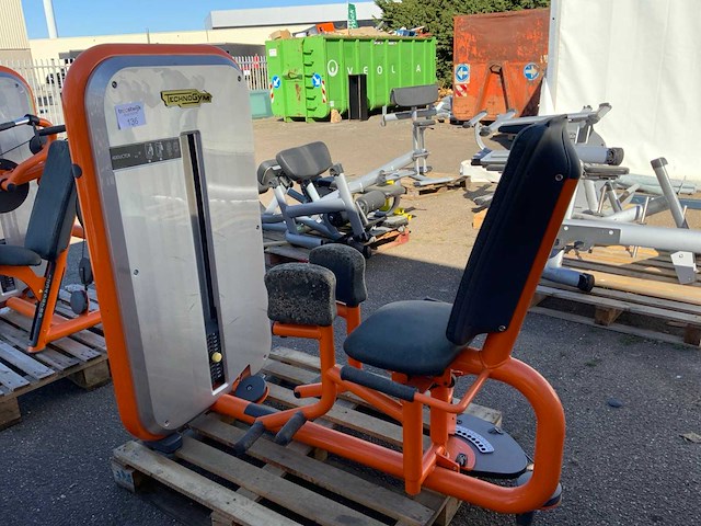 Technogym element adductor krachtstation - afbeelding 1 van  5