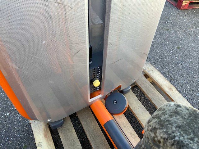 Technogym element adductor krachtstation - afbeelding 4 van  5