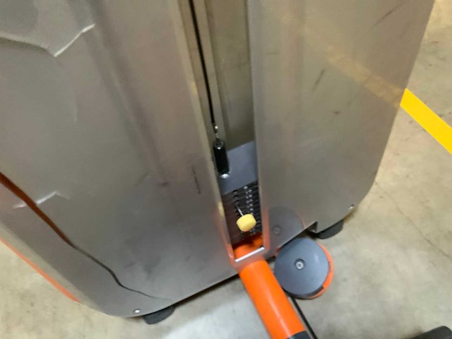 Technogym element adductor krachtstation - afbeelding 4 van  5