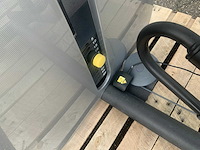 Technogym element arm curl krachtstation - afbeelding 4 van  4
