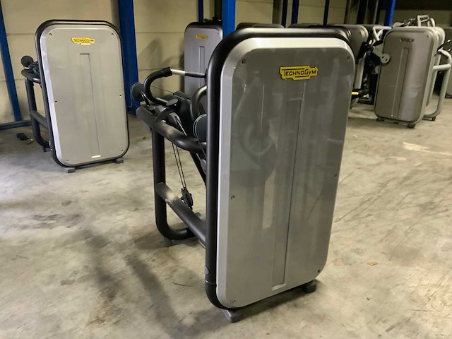 Technogym element arm extension krachtstation - afbeelding 6 van  6