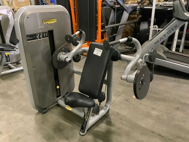 Technogym element arm extension krachtstation - afbeelding 1 van  6