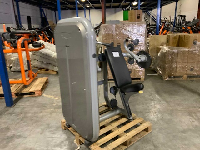 Technogym element arm extension krachtstation - afbeelding 5 van  6