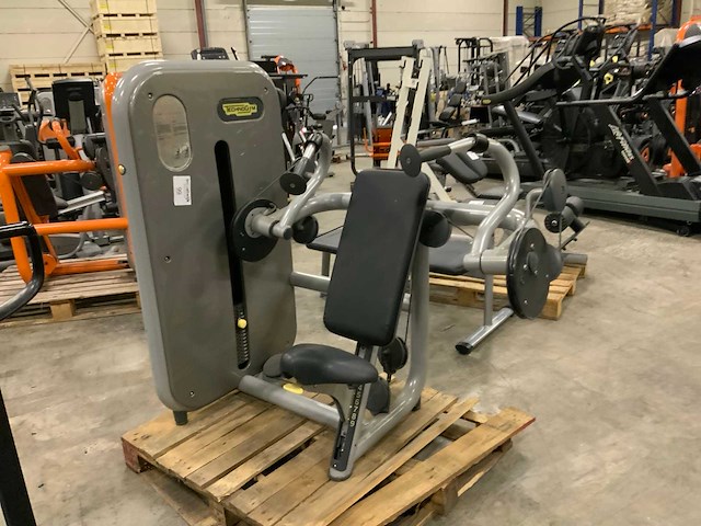 Technogym element arm extension krachtstation - afbeelding 1 van  3