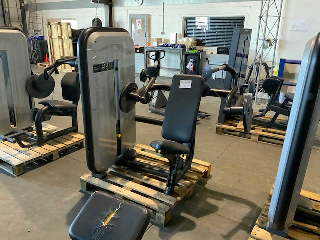 Technogym element arm extension krachtstation - afbeelding 1 van  6