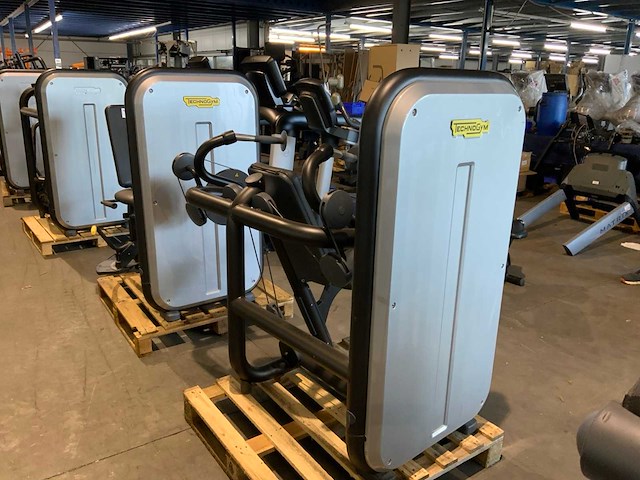 Technogym element arm extension krachtstation - afbeelding 5 van  6
