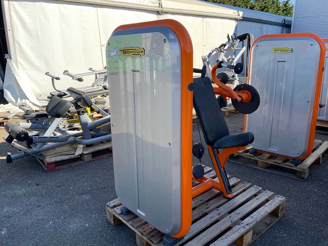 Technogym element arm extension krachtstation - afbeelding 5 van  5